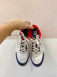 Tênis branco detalhes Fila 37