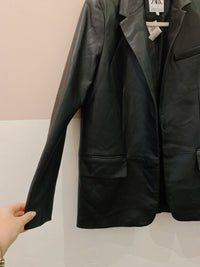 Blazer couro fake preto Zara PP