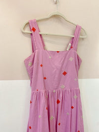 Vestido midi rosa bordado Jacobina M