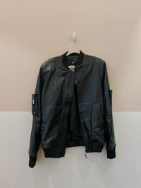 Jaqueta oversized couro preta Kor Collection 36