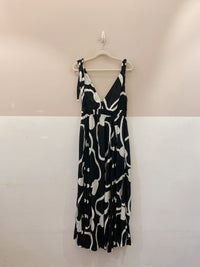 Vestido midi estampado p&amp;b Farm P
