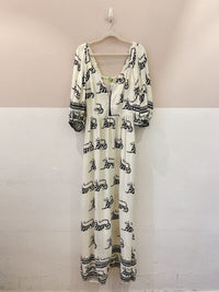 Vestido longo p&amp;b tigres Farm G