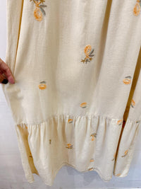 Vestido midi amarelo bordado Renner M