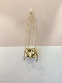 Bolsa tiracolo metálica dourada C&amp;A