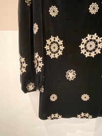 Vestido curto veludo bordado Zara P