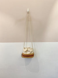 Bolsa tiracolo couro e vime