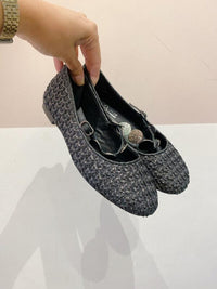 Sapatilha preta textura Not a Shoe 34