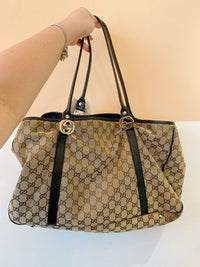 Bolsa sacola monogramada Gucci