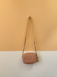 Bolsa tiracolo rosê matelassê Schutz